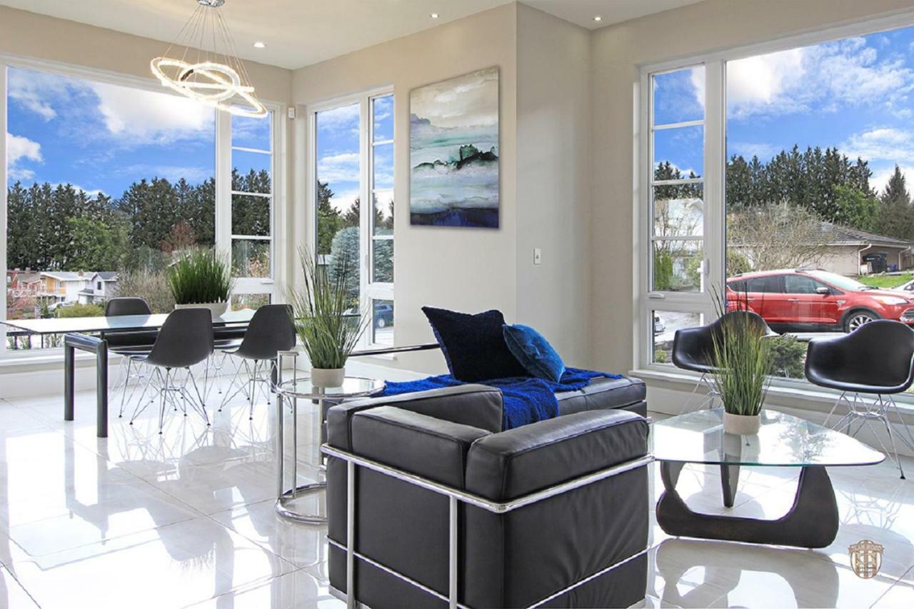 The Chateau Burnaby Exterior photo